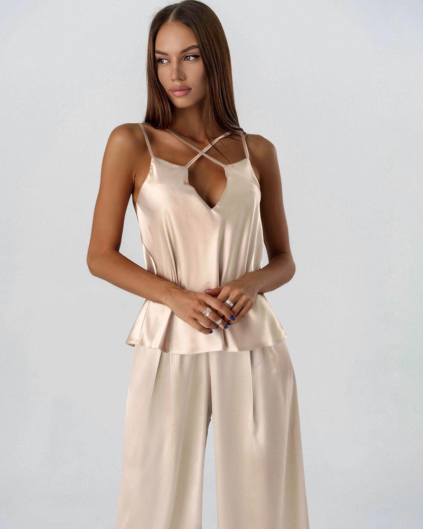 Saten Çapraz Askılı Pijama Takımı