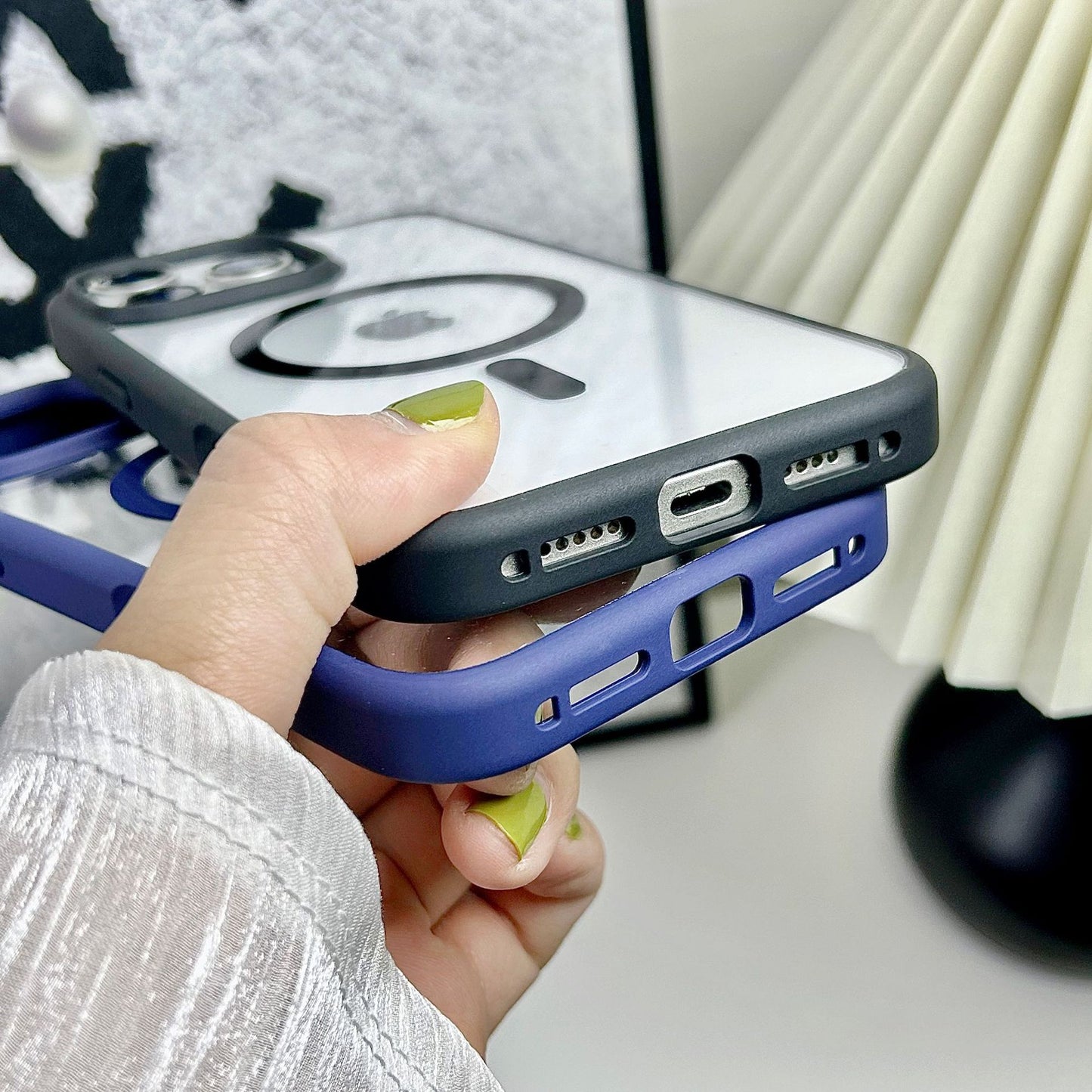 Şeffaf Akrilik Sade & Magsafe Telefon Kılıfları