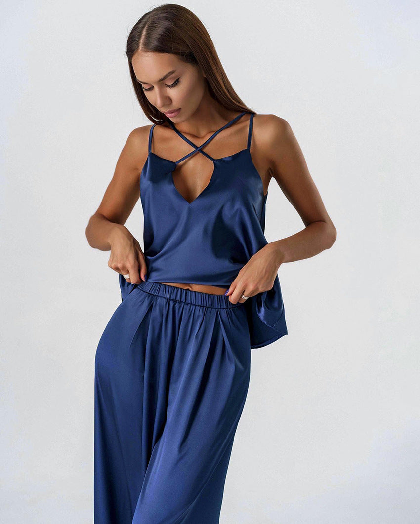 Saten Çapraz Askılı Pijama Takımı