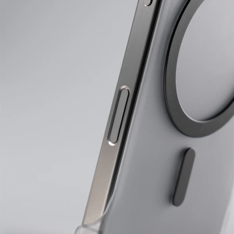 MagSafe Şarj Destekli Nano Slim Premium iPhone Kılıfı
