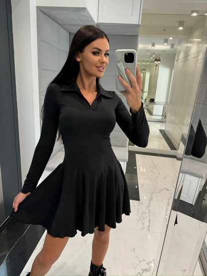 Uzun Kol Açık Yaka Tenis Elbisesi