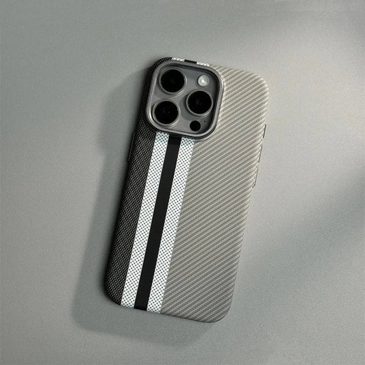 Karbon Fiber MagSafeli Telefon Kılıfı