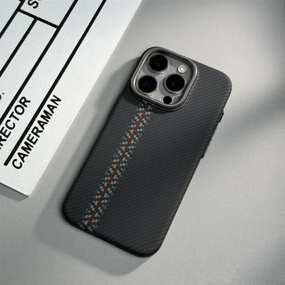 Karbon Fiber MagSafeli Telefon Kılıfı