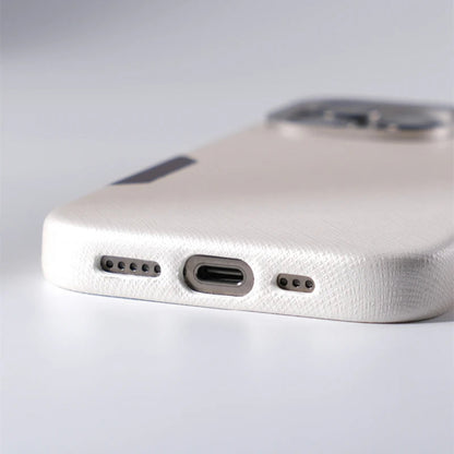 Metalli ve MagSafe Şarj Destekli Deri iPhone Kılıfı